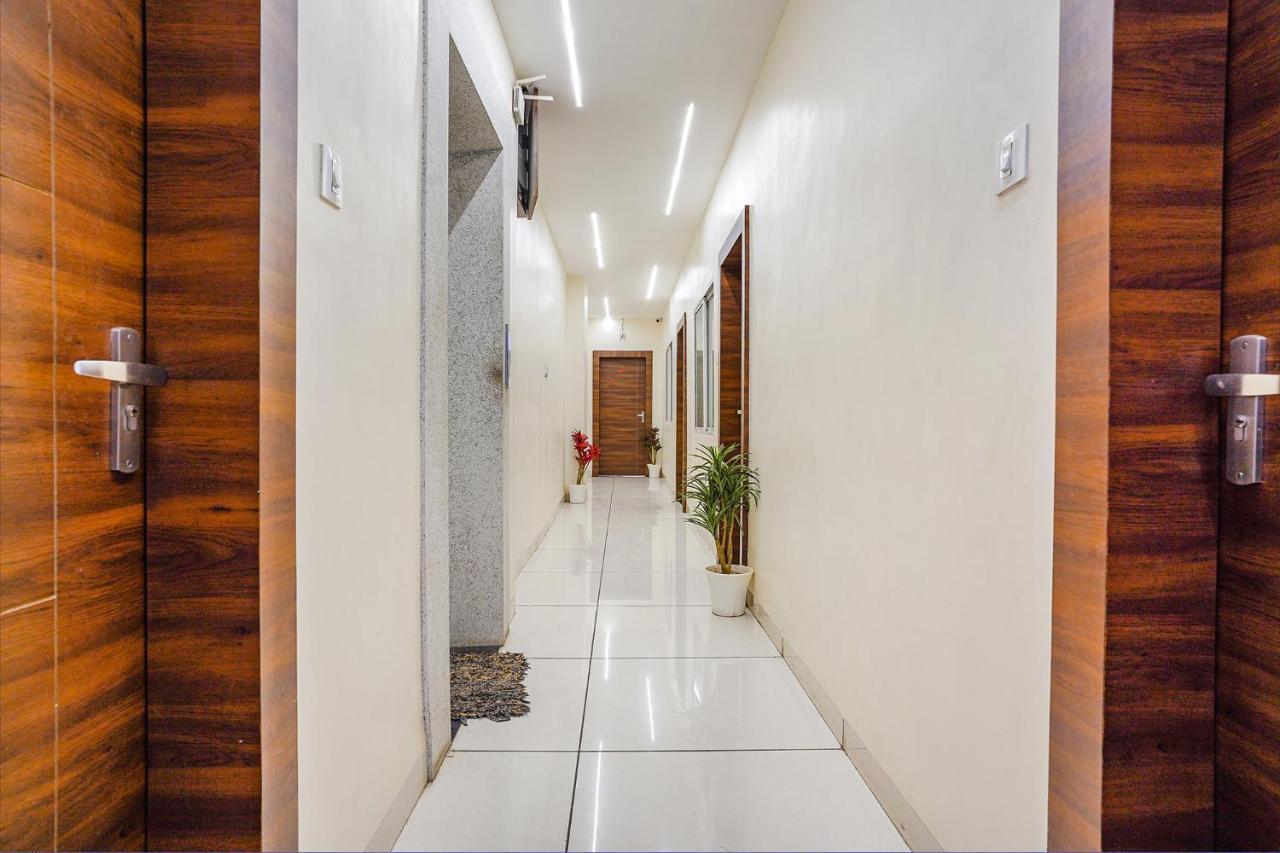 Fabhotel Sukh Vilas Индаур Экстерьер фото