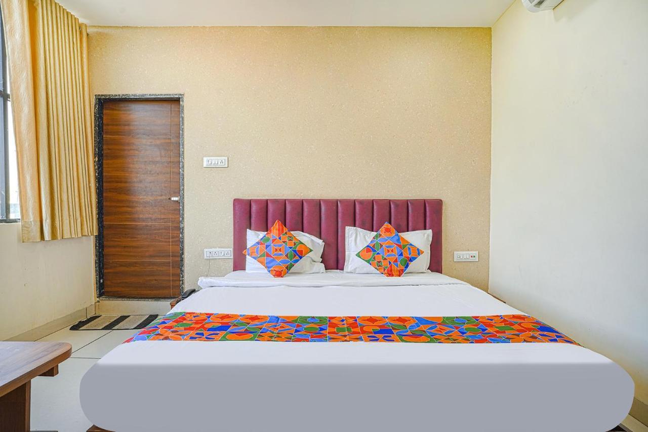 Fabhotel Sukh Vilas Индаур Экстерьер фото