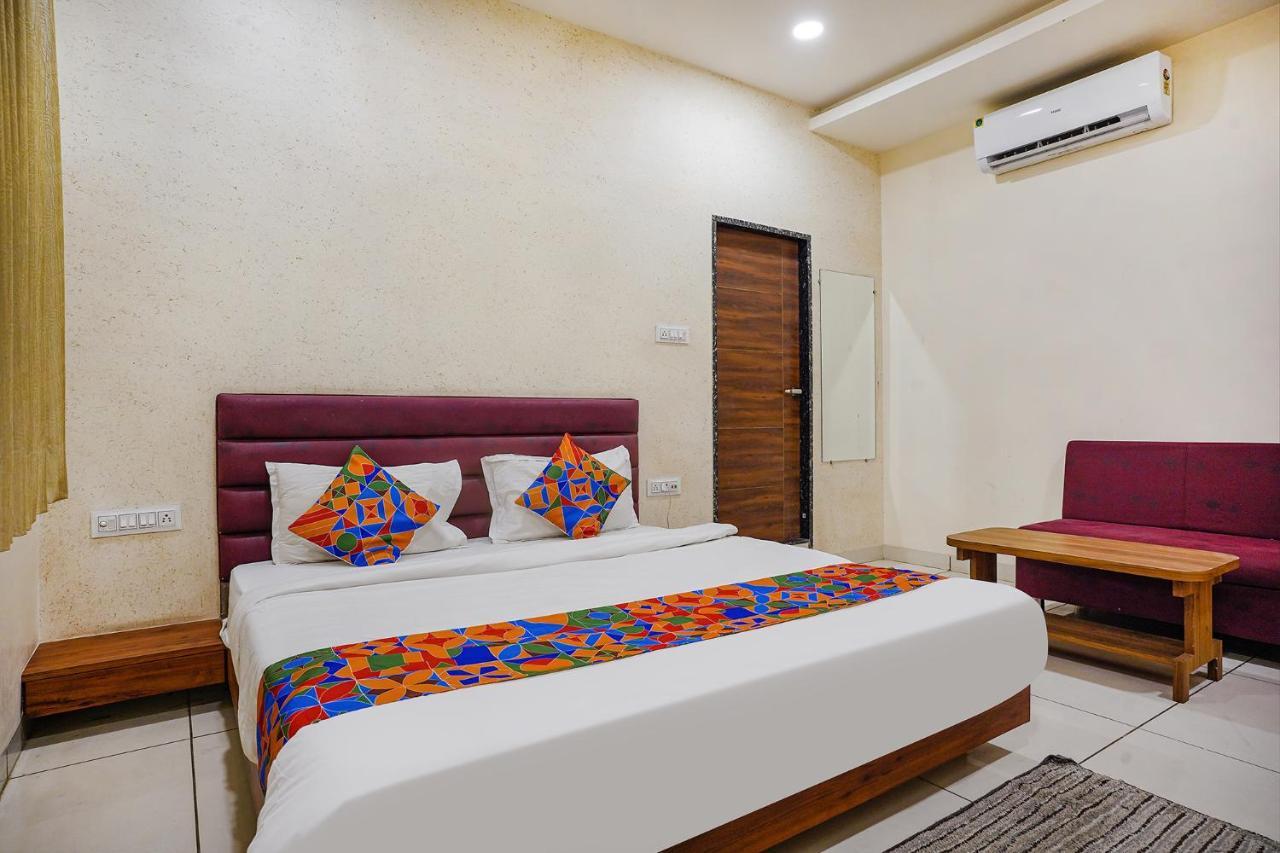 Fabhotel Sukh Vilas Индаур Экстерьер фото